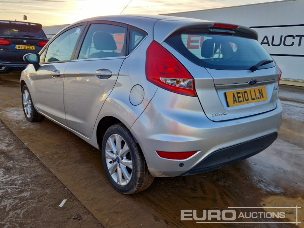2010 Ford Fiesta - Αυτοκίνητο: φωτογραφία 3 2010 Ford Fiesta - Αυτοκίνητο: φωτογραφία 3