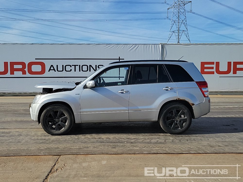 2011 Suzuki Grand Vitara - SUV: φωτογραφία 2 2011 Suzuki Grand Vitara - SUV: φωτογραφία 2