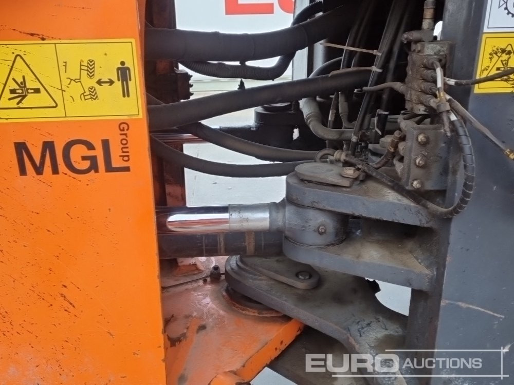 Ελαστιχοφόρος φορτωτής 2014 Doosan DL420-3: φωτογραφία 35