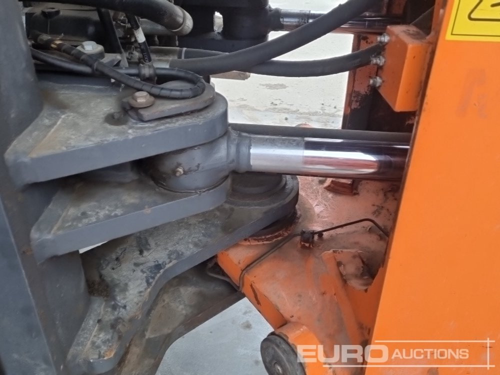 Ελαστιχοφόρος φορτωτής 2014 Doosan DL420-3: φωτογραφία 28
