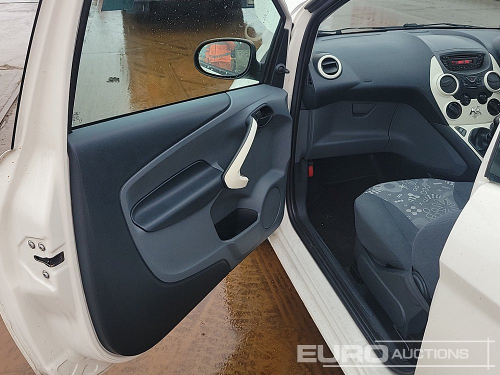 Αυτοκίνητο 2014 Ford Ka: φωτογραφία 20