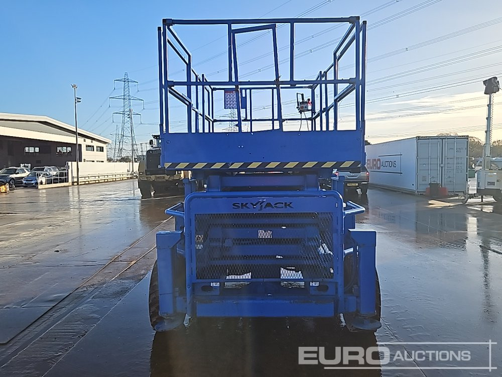 2014 SkyJack SJ8841 - Ψαλιδωτό ανυψωτικό: φωτογραφία 4 2014 SkyJack SJ8841 - Ψαλιδωτό ανυψωτικό: φωτογραφία 4