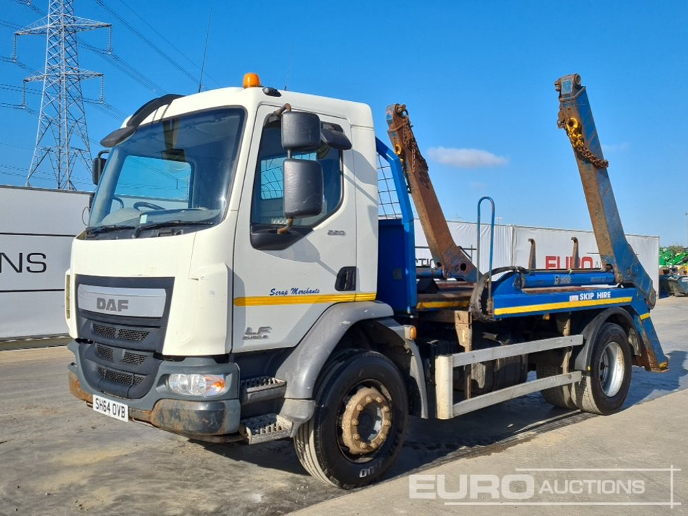2015 DAF LF220 - Φορτηγό καδοφόρος φορτωτής: φωτογραφία 1 2015 DAF LF220 - Φορτηγό καδοφόρος φορτωτής: φωτογραφία 1