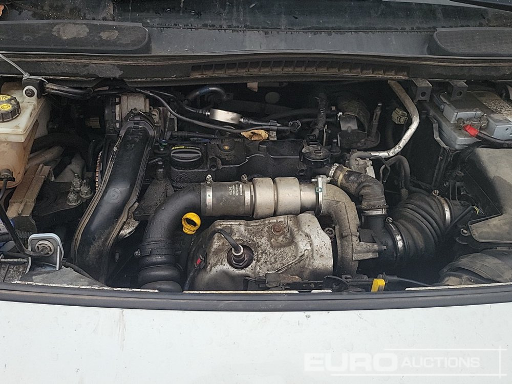 Ελαφρύ επαγγελματικό 2016 Ford Transit Connect: φωτογραφία 16