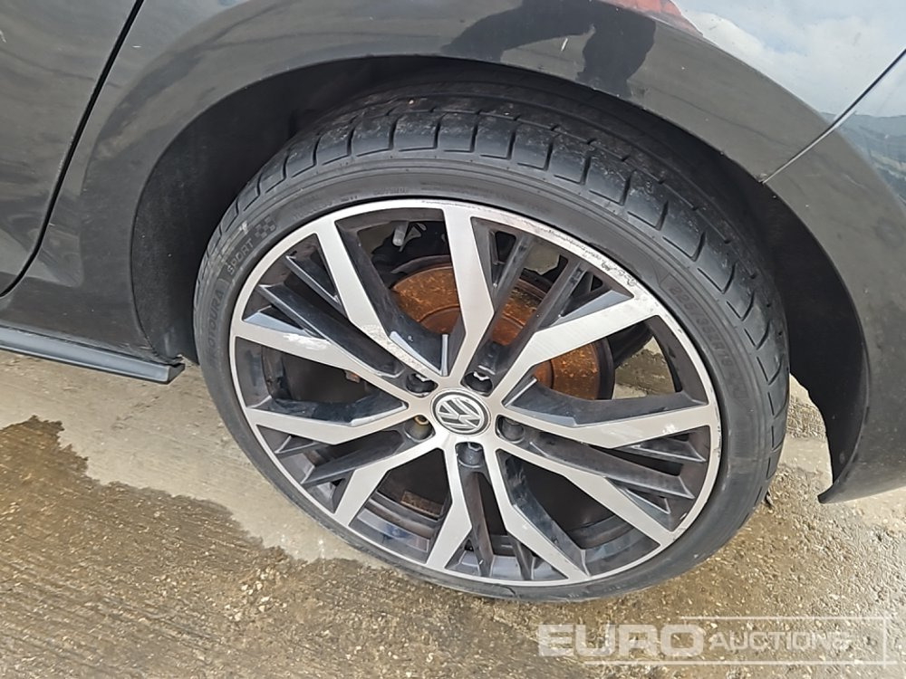 Αυτοκίνητο 2016 Volkswagen Golf: φωτογραφία 10 Αυτοκίνητο 2016 Volkswagen Golf: φωτογραφία 10