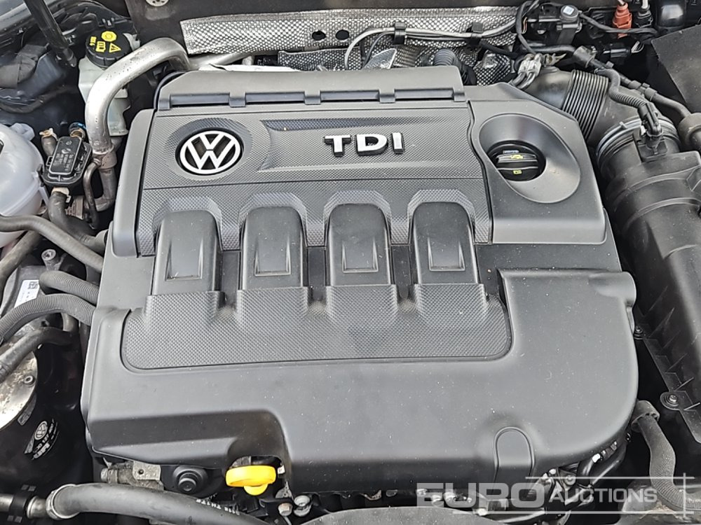 Αυτοκίνητο 2016 Volkswagen Golf: φωτογραφία 15 Αυτοκίνητο 2016 Volkswagen Golf: φωτογραφία 15