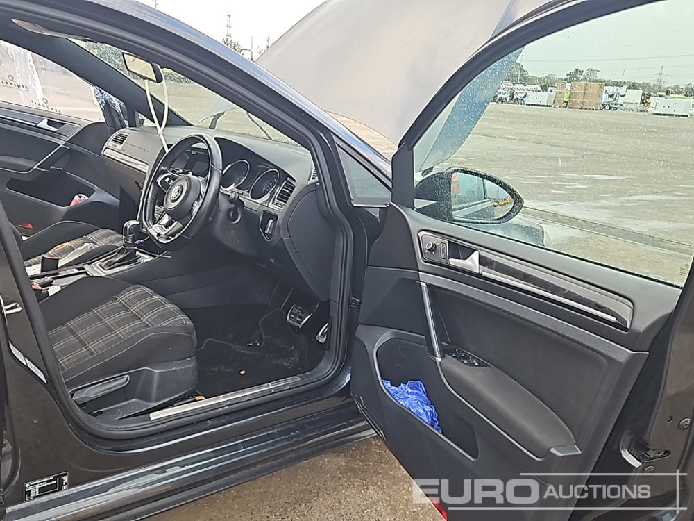 Αυτοκίνητο 2016 Volkswagen Golf: φωτογραφία 27 Αυτοκίνητο 2016 Volkswagen Golf: φωτογραφία 27