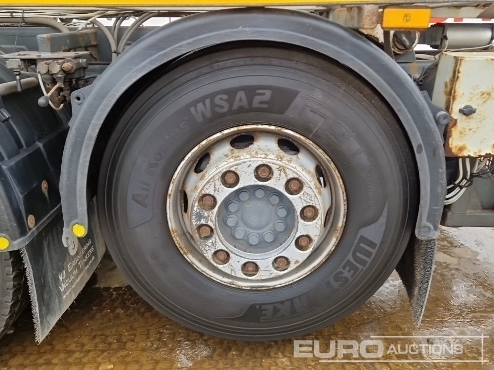 Φορτηγό βυτιοφόρο 2017 Mercedes Arocs 3240: φωτογραφία 12 Φορτηγό βυτιοφόρο 2017 Mercedes Arocs 3240: φωτογραφία 12