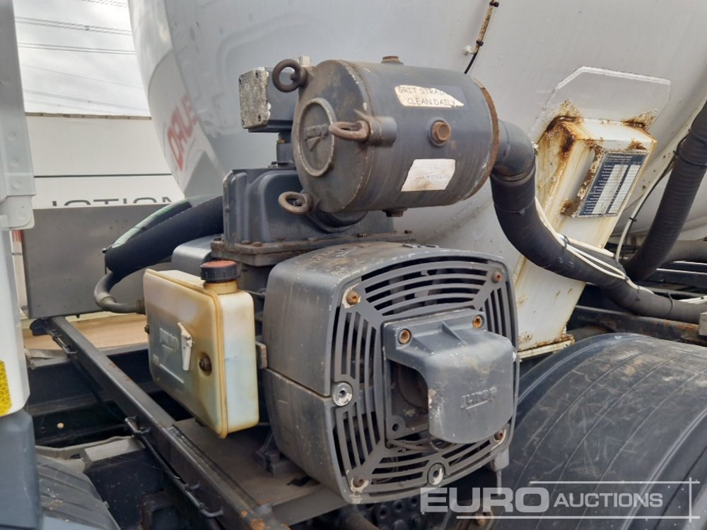 Φορτηγό βυτιοφόρο 2017 Mercedes Arocs 3240: φωτογραφία 19 Φορτηγό βυτιοφόρο 2017 Mercedes Arocs 3240: φωτογραφία 19