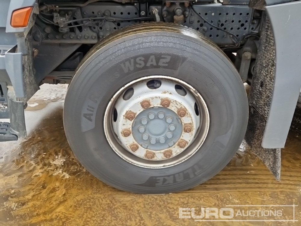 Φορτηγό βυτιοφόρο 2017 Mercedes Arocs 3240: φωτογραφία 9 Φορτηγό βυτιοφόρο 2017 Mercedes Arocs 3240: φωτογραφία 9