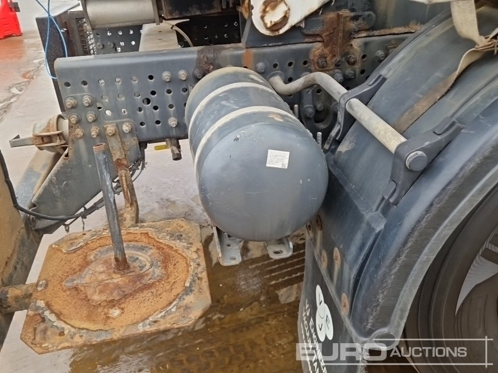 Φορτηγό βυτιοφόρο 2017 Mercedes Arocs 3240: φωτογραφία 35 Φορτηγό βυτιοφόρο 2017 Mercedes Arocs 3240: φωτογραφία 35