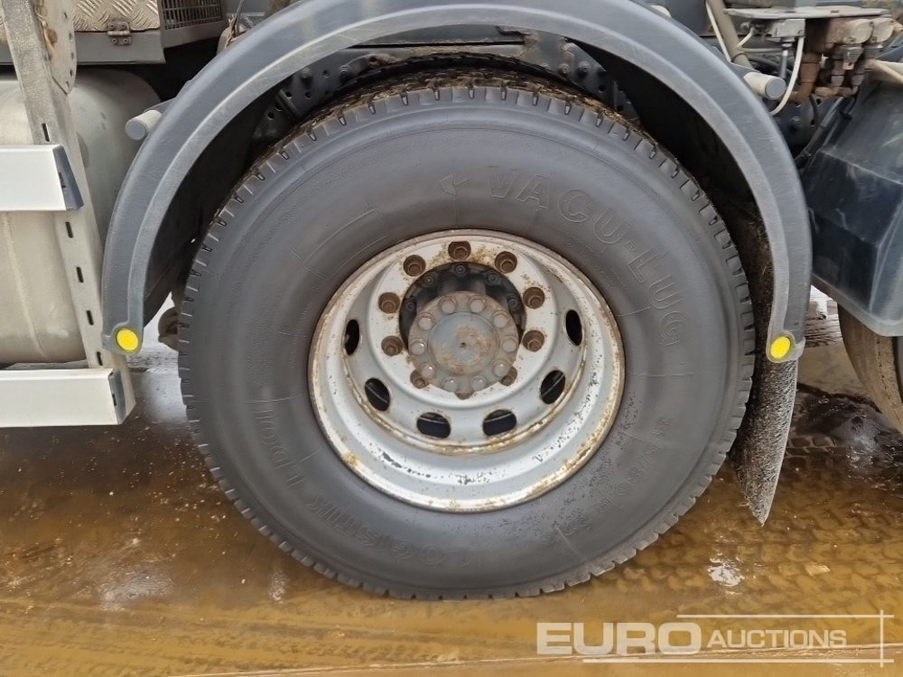 Φορτηγό βυτιοφόρο 2017 Mercedes Arocs 3240: φωτογραφία 11 Φορτηγό βυτιοφόρο 2017 Mercedes Arocs 3240: φωτογραφία 11