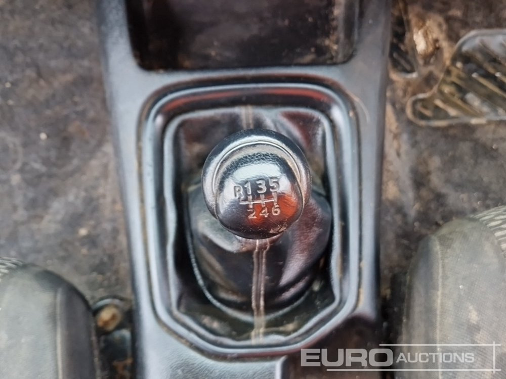Ημιφορτηγό 2017 Toyota Hilux: φωτογραφία 42