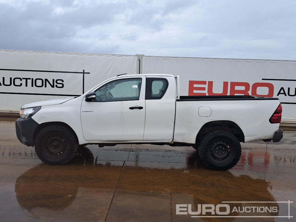 2017 Toyota Hilux - Ημιφορτηγό: φωτογραφία 2 2017 Toyota Hilux - Ημιφορτηγό: φωτογραφία 2