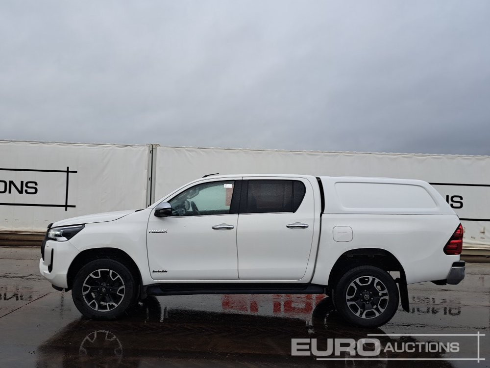 2021 Toyota Hilux - Ημιφορτηγό: φωτογραφία 2 2021 Toyota Hilux - Ημιφορτηγό: φωτογραφία 2