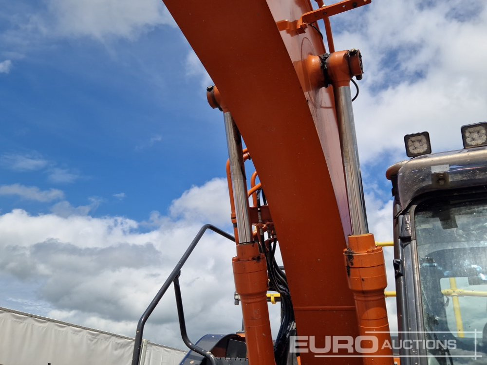 Ερπυστριοφόρος εκσκαφέας 2022 Hitachi ZX135USBL-7: φωτογραφία 17