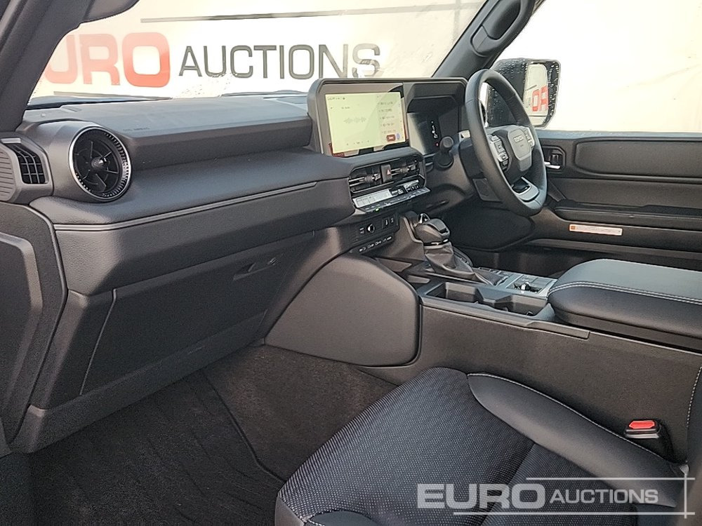 SUV 2025 Toyota Land Cruiser: φωτογραφία 26 SUV 2025 Toyota Land Cruiser: φωτογραφία 26