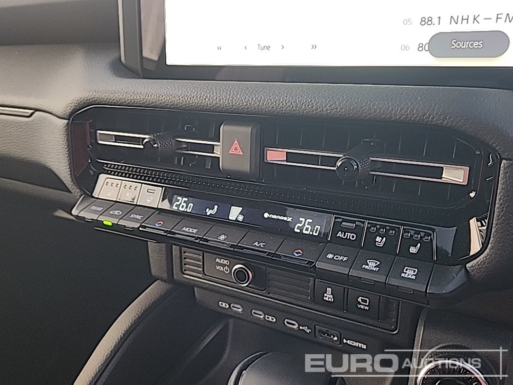 SUV 2025 Toyota Land Cruiser: φωτογραφία 19 SUV 2025 Toyota Land Cruiser: φωτογραφία 19