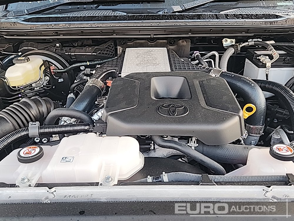 SUV 2025 Toyota Land Cruiser: φωτογραφία 37 SUV 2025 Toyota Land Cruiser: φωτογραφία 37