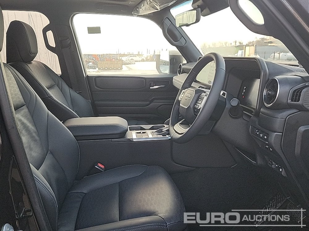 SUV 2025 Toyota Land Cruiser: φωτογραφία 14 SUV 2025 Toyota Land Cruiser: φωτογραφία 14