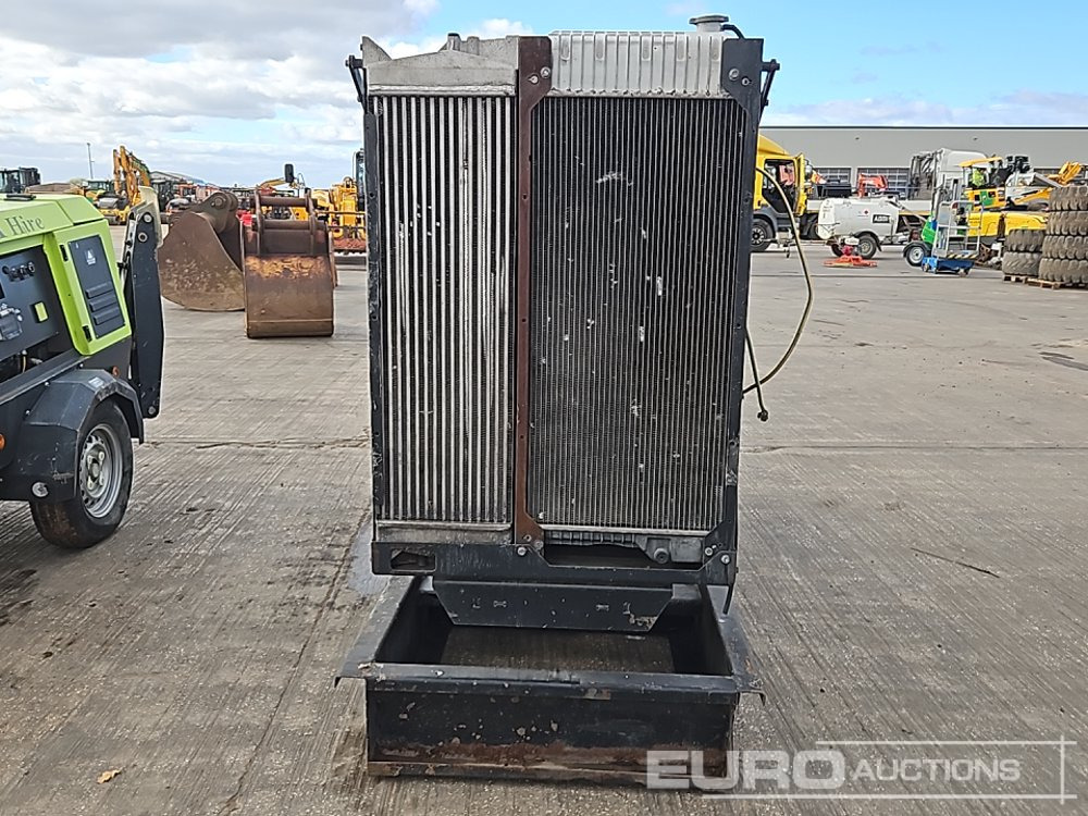 300kVA Generator, Perkins Engine - Βιομηχανική γεννήτρια: φωτογραφία 4 300kVA Generator, Perkins Engine - Βιομηχανική γεννήτρια: φωτογραφία 4