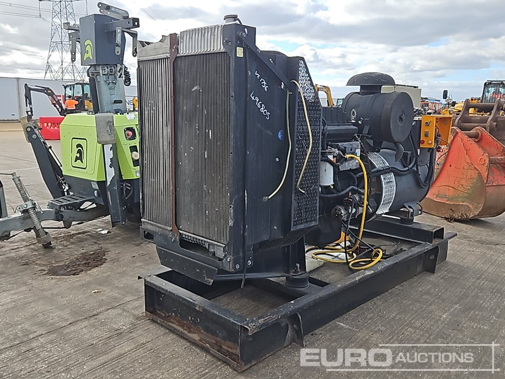 300kVA Generator, Perkins Engine - Βιομηχανική γεννήτρια: φωτογραφία 5 300kVA Generator, Perkins Engine - Βιομηχανική γεννήτρια: φωτογραφία 5