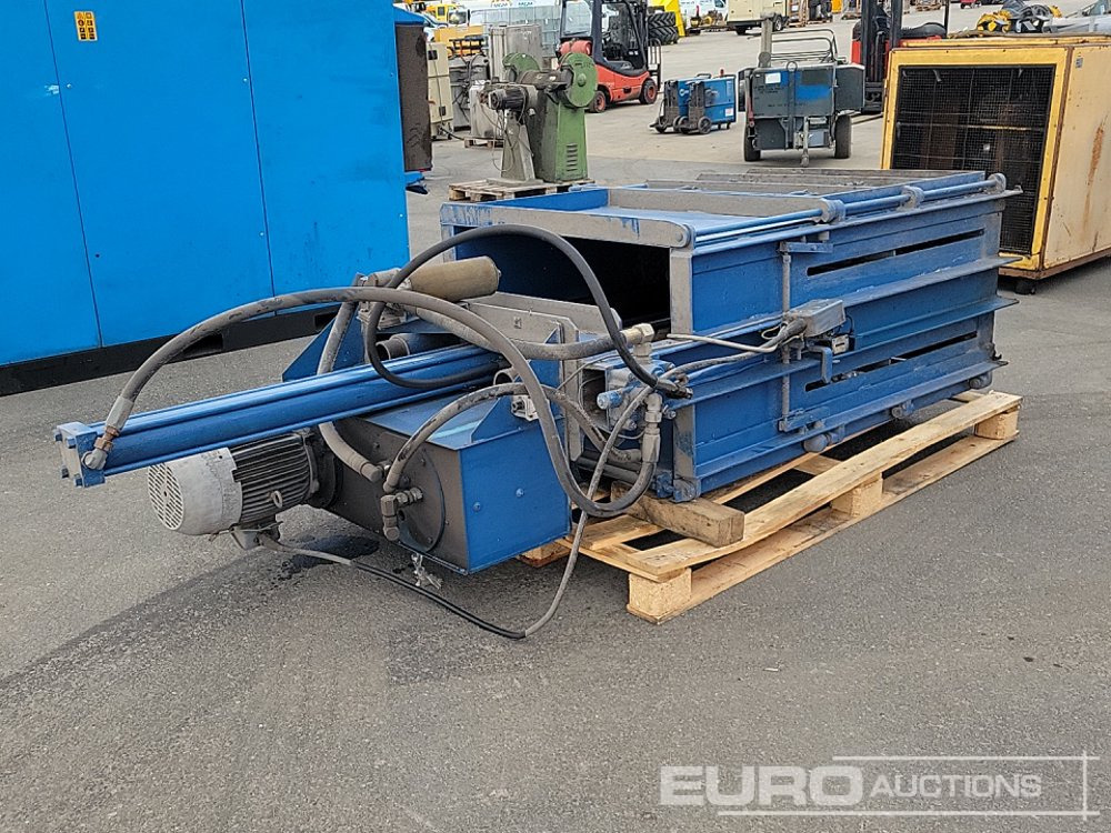 415 Volt Baler - Εξοπλισμού κατασκευών: φωτογραφία 1 415 Volt Baler - Εξοπλισμού κατασκευών: φωτογραφία 1