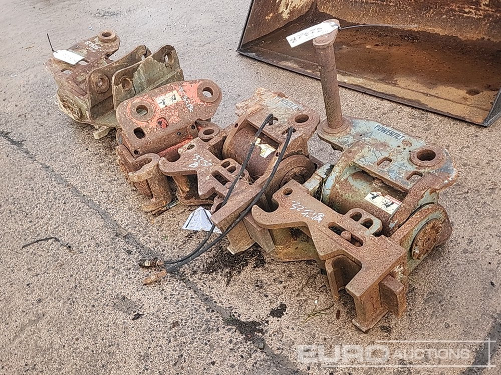 60/65mm Tilting Quick Hitch (4 of) Hitch Adaptor (1 of) - Ταχυσύνδεσμος: φωτογραφία 2 60/65mm Tilting Quick Hitch (4 of) Hitch Adaptor (1 of) - Ταχυσύνδεσμος: φωτογραφία 2