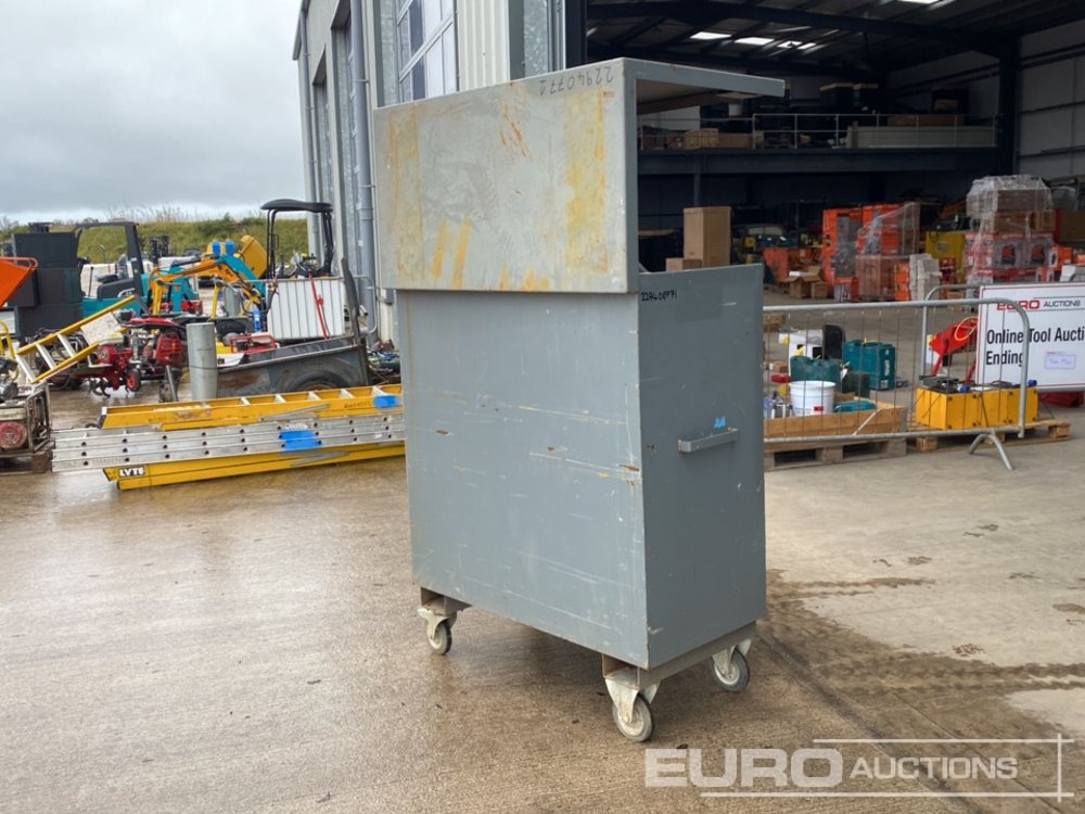 Armorgard Tuffbank - Εξοπλισμού κατασκευών: φωτογραφία 2 Armorgard Tuffbank - Εξοπλισμού κατασκευών: φωτογραφία 2