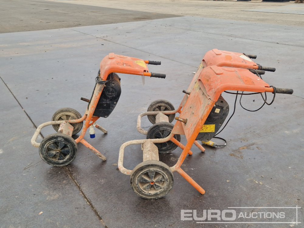 Belle Cement Mixer Spares (3 of) - Μπετονιέρα: φωτογραφία 2 Belle Cement Mixer Spares (3 of) - Μπετονιέρα: φωτογραφία 2
