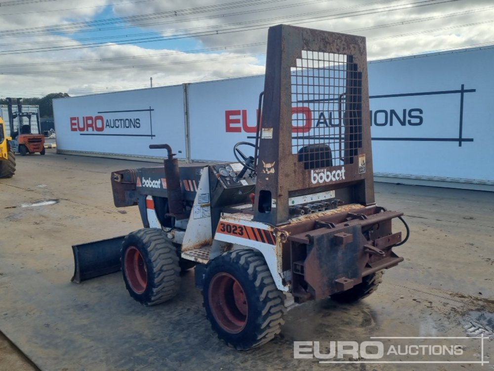 Bobcat 3023 - Εκσκαφέας τάφρων: φωτογραφία 3 Bobcat 3023 - Εκσκαφέας τάφρων: φωτογραφία 3