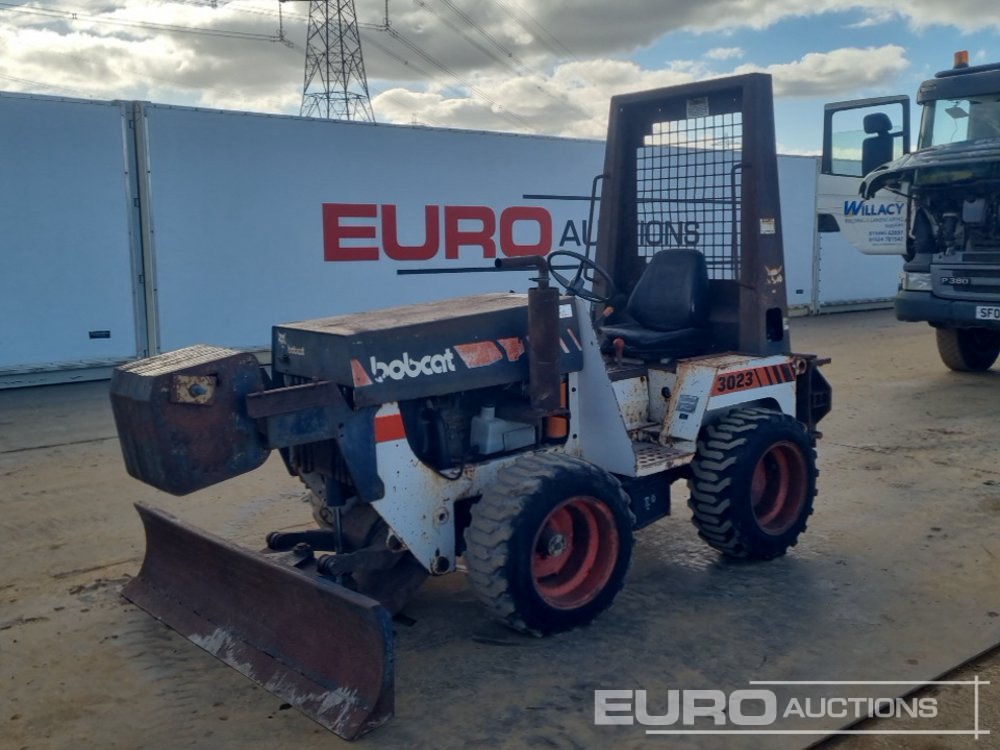 Bobcat 3023 - Εκσκαφέας τάφρων: φωτογραφία 1 Bobcat 3023 - Εκσκαφέας τάφρων: φωτογραφία 1