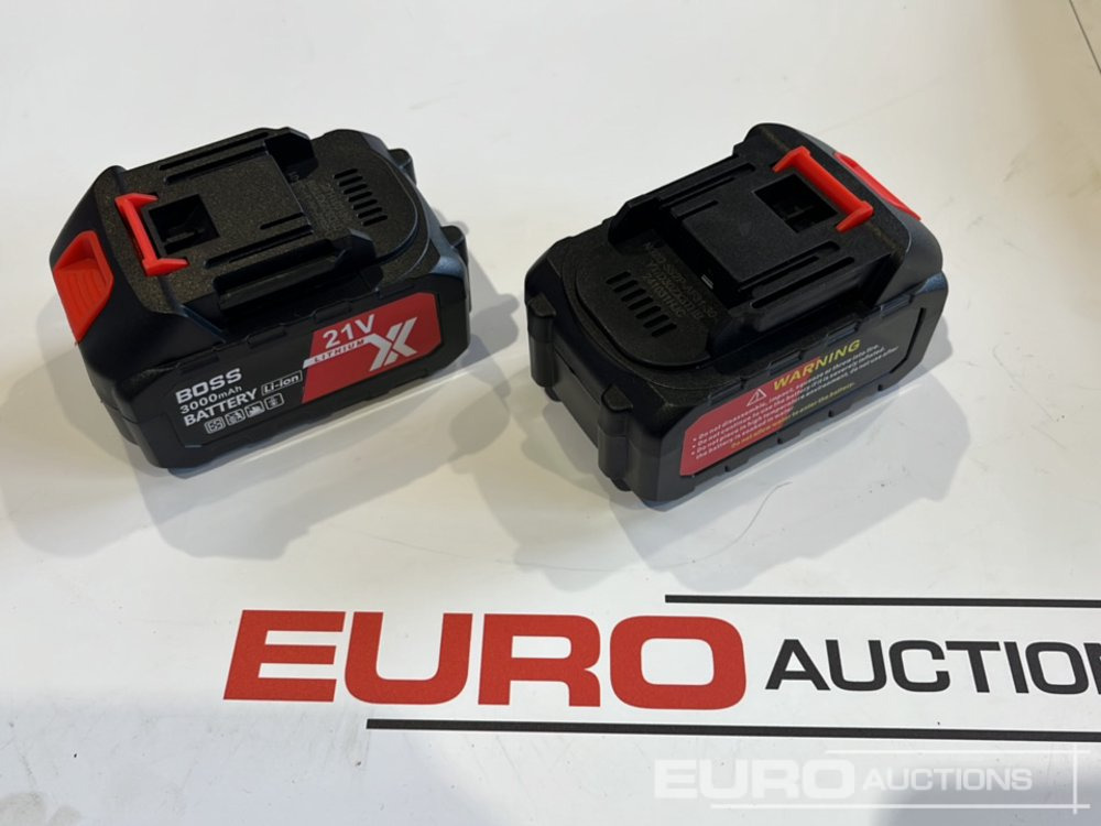 Εξοπλισμός γκαράζ Boss 21 Volt Lithium Battery Cordless Grease Gun, 2 Batteries, Charger, Case, Shoulder Strap, Extension Pieces and Fittings: φωτογραφία 8