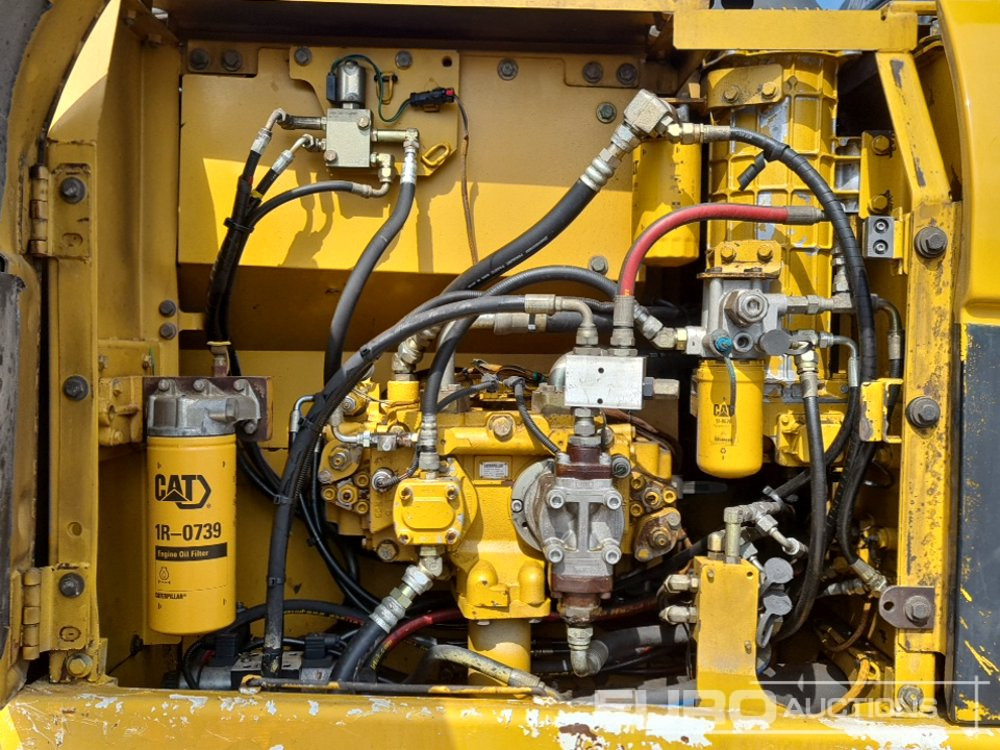 Ερπυστριοφόρος εκσκαφέας CAT 320D: φωτογραφία 35