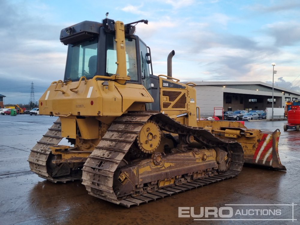 CAT D6N LGP - Μπουλντόζα: φωτογραφία 5 CAT D6N LGP - Μπουλντόζα: φωτογραφία 5