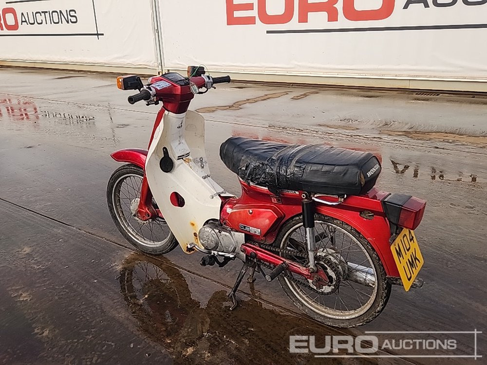 Honda Cub 90 Moped - Μοτοσικλέτα: φωτογραφία 3 Honda Cub 90 Moped - Μοτοσικλέτα: φωτογραφία 3