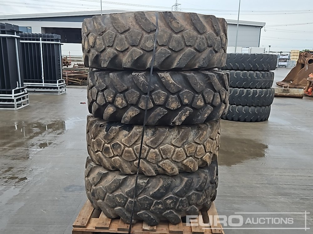 JCB 15.5-25 Tyre (4 of) - Ελαστικό: φωτογραφία 3 JCB 15.5-25 Tyre (4 of) - Ελαστικό: φωτογραφία 3