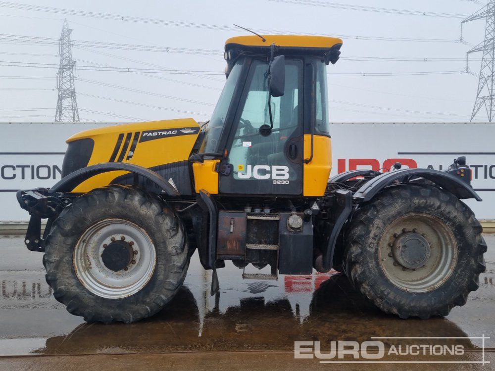 JCB Fastrac 3230 - Τρακτέρ: φωτογραφία 2 JCB Fastrac 3230 - Τρακτέρ: φωτογραφία 2