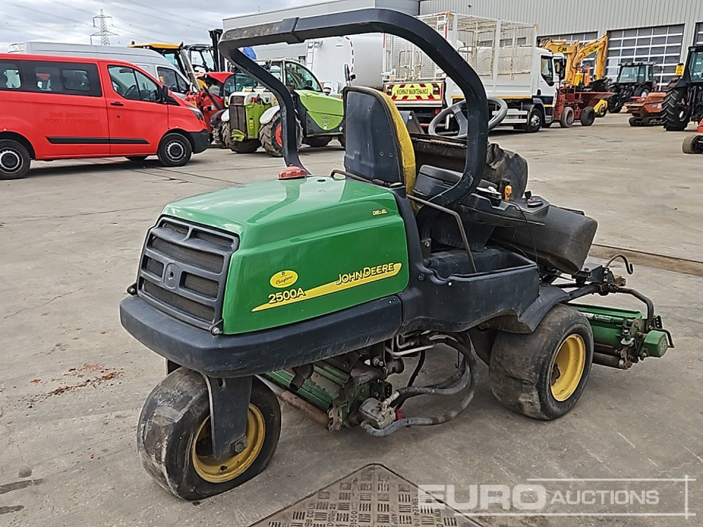 John Deere 2500A - Χλοοκοπτικό: φωτογραφία 5 John Deere 2500A - Χλοοκοπτικό: φωτογραφία 5