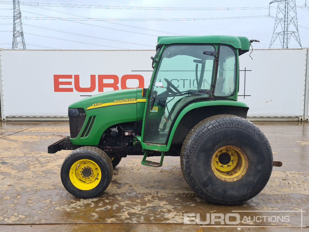 John Deere 4520 - Μικρό τρακτέρ: φωτογραφία 2 John Deere 4520 - Μικρό τρακτέρ: φωτογραφία 2