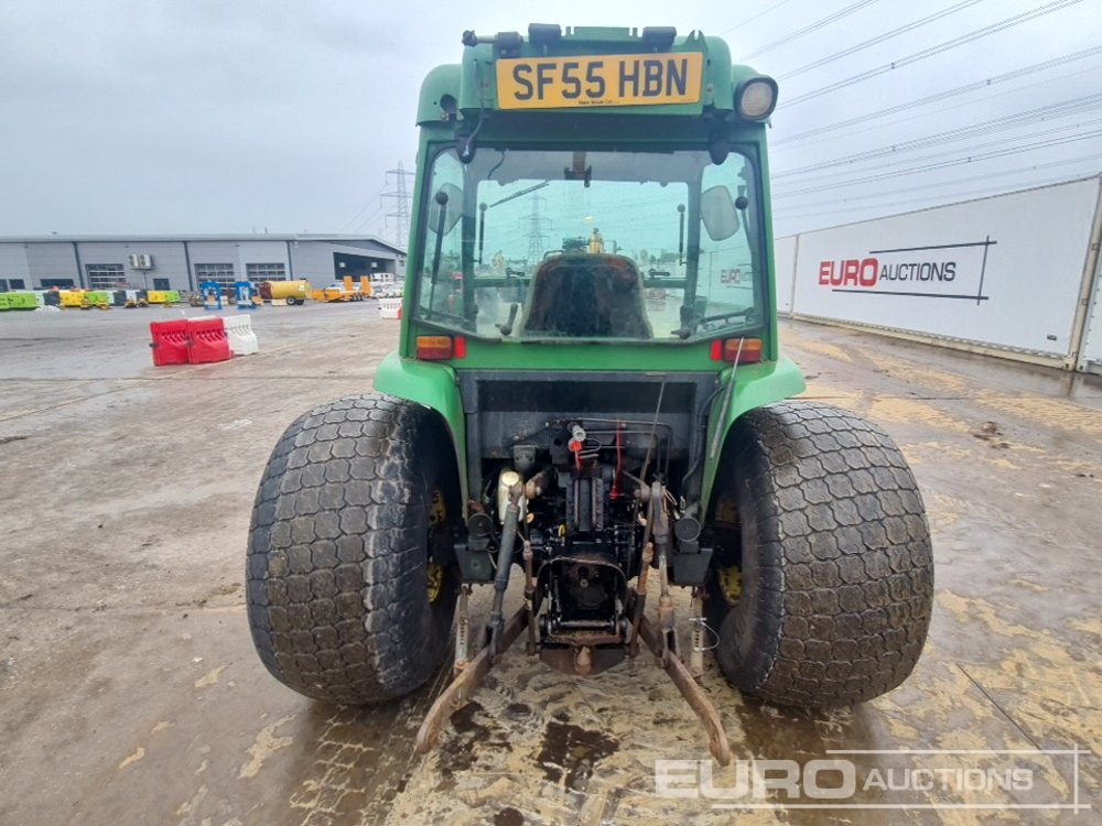 John Deere 4520 - Μικρό τρακτέρ: φωτογραφία 4 John Deere 4520 - Μικρό τρακτέρ: φωτογραφία 4