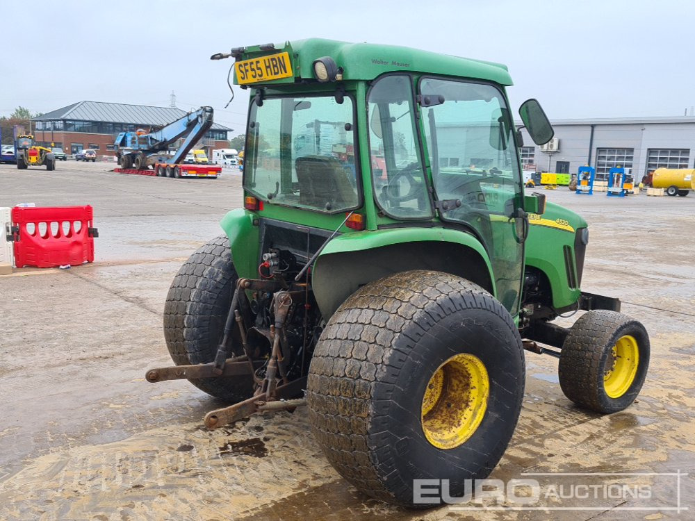John Deere 4520 - Μικρό τρακτέρ: φωτογραφία 5 John Deere 4520 - Μικρό τρακτέρ: φωτογραφία 5
