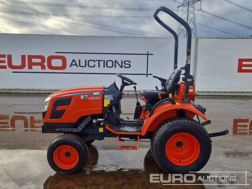 Kioti CK2810 - Μικρό τρακτέρ: φωτογραφία 2 Kioti CK2810 - Μικρό τρακτέρ: φωτογραφία 2