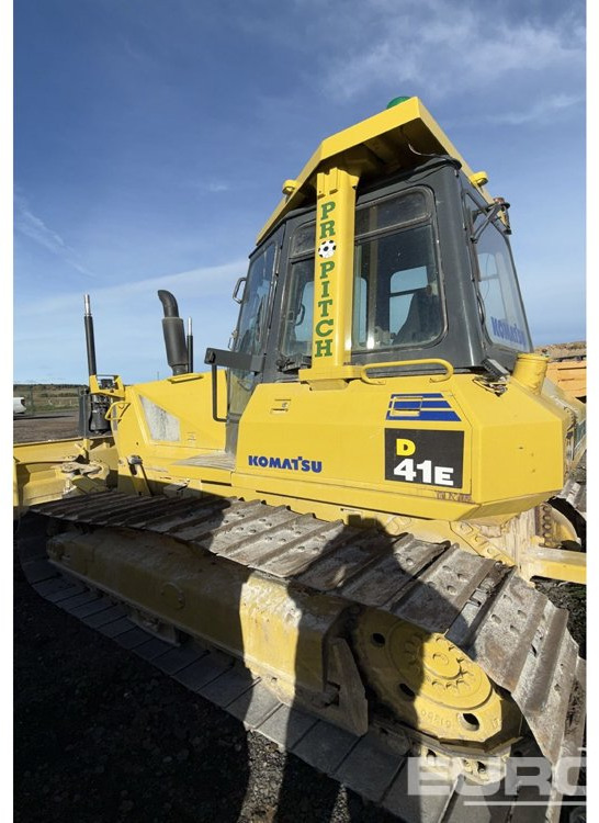 Komatsu D41E-6 - Μπουλντόζα: φωτογραφία 2 Komatsu D41E-6 - Μπουλντόζα: φωτογραφία 2