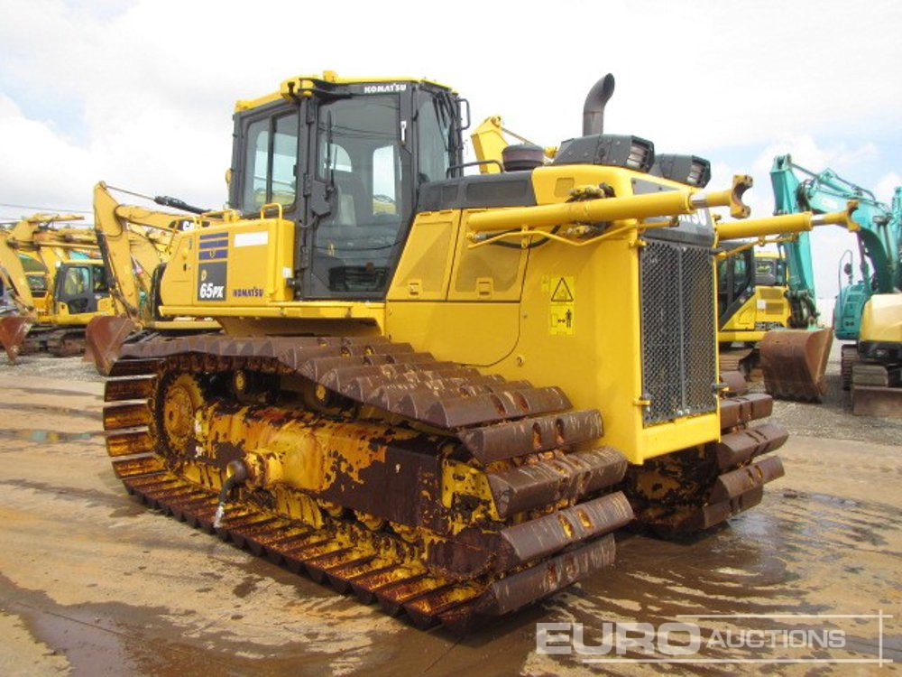 Komatsu D65PX-18 - Μπουλντόζα: φωτογραφία 2 Komatsu D65PX-18 - Μπουλντόζα: φωτογραφία 2