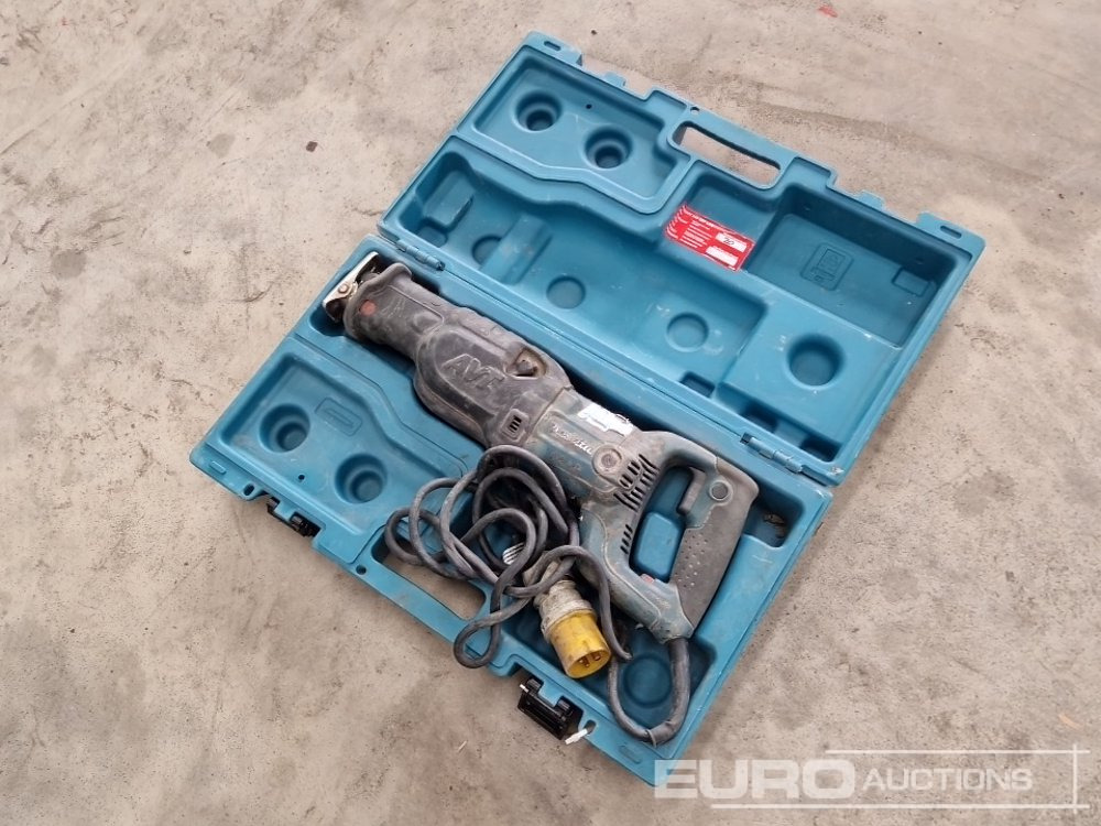 Makita HR3070C 110 Volt Recip Saw - Εξοπλισμού κατασκευών: φωτογραφία 1 Makita HR3070C 110 Volt Recip Saw - Εξοπλισμού κατασκευών: φωτογραφία 1