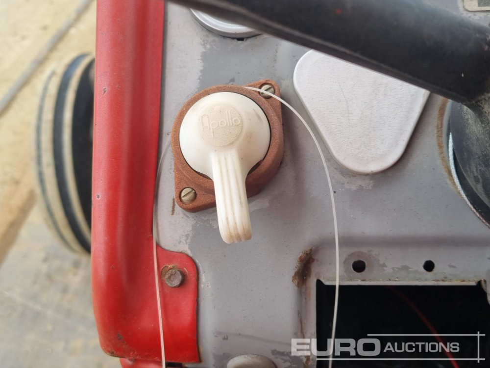 Τρακτέρ Massey Ferguson MF165: φωτογραφία 43