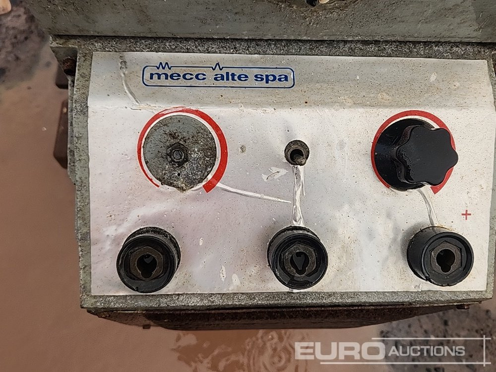 Mecc Alte Spa 15Kva Diesel Welder Generator - Βιομηχανική γεννήτρια: φωτογραφία 5 Mecc Alte Spa 15Kva Diesel Welder Generator - Βιομηχανική γεννήτρια: φωτογραφία 5