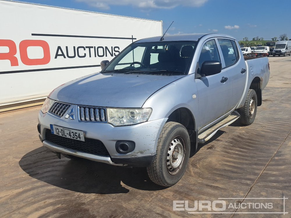 Mitsubishi L200 - SUV: φωτογραφία 1 Mitsubishi L200 - SUV: φωτογραφία 1