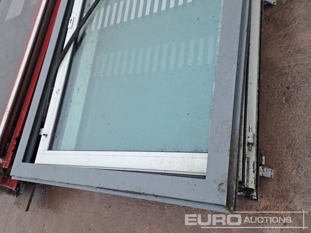 Εξοπλισμού κατασκευών Pallet of Pallet of Glass Doors & Controls (3 of): φωτογραφία 12 Εξοπλισμού κατασκευών Pallet of Pallet of Glass Doors & Controls (3 of): φωτογραφία 12